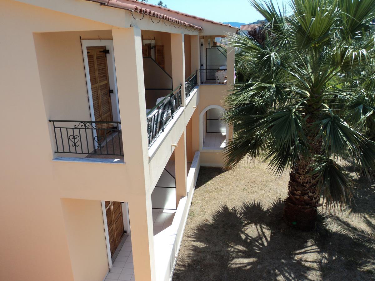 Aparthotel Faethon à Karousadhes  Extérieur photo